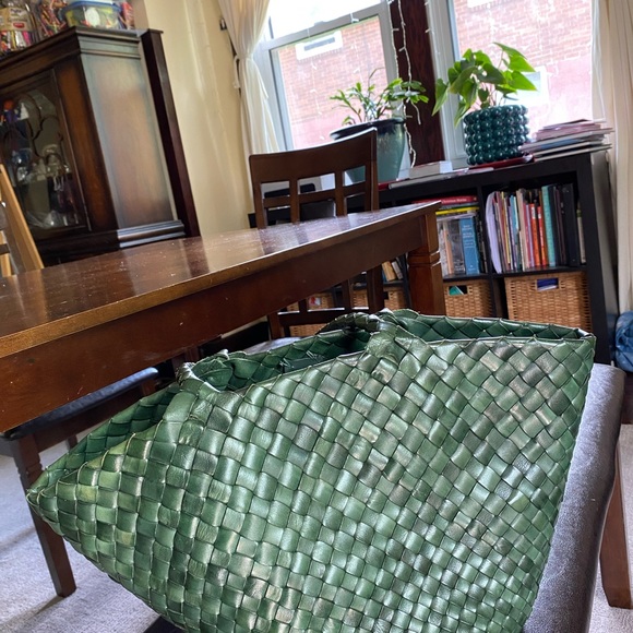 Dragon Diffusion Egola forest Green Woven Leather Tote - Picture 3 of 15